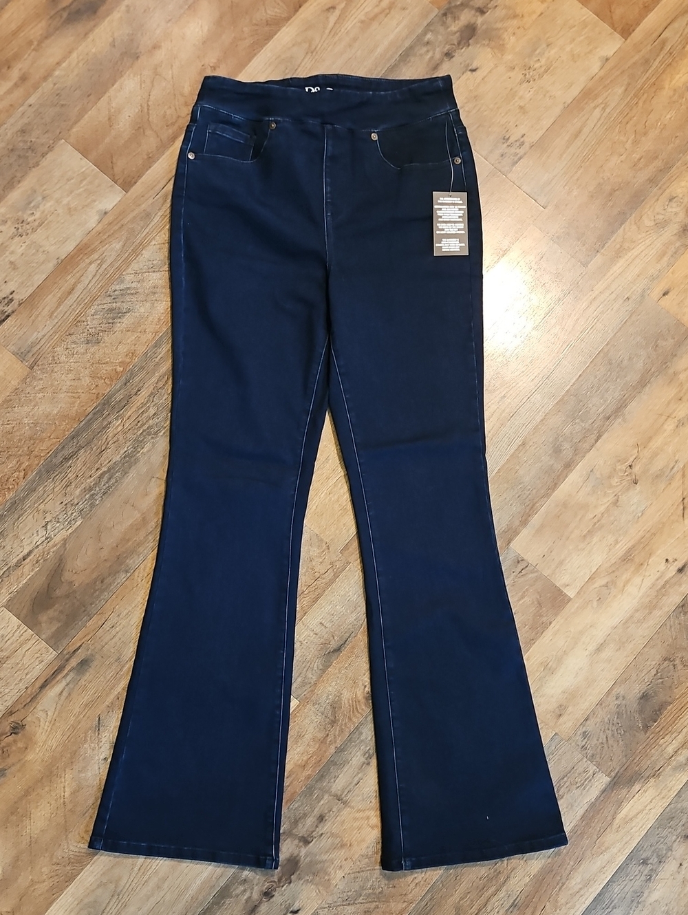 👖DG2 BY DIANE Gilman Women's Dark Blue Flare Jeans